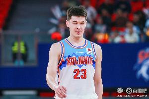 稳定输出！阿不都沙拉木10中4拿到13分7板 正负值+8